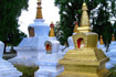 Stupa's in het Tashiding klooster