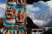 Detail van het Tengboche klooster met op de achtergrond het Everest massief